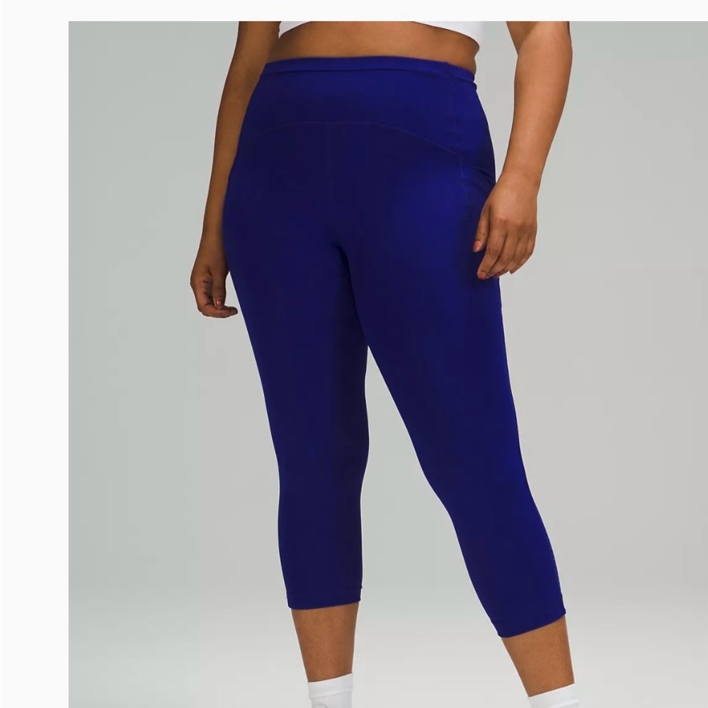 Swift speed, 21, “larkspur” Vibrant Blue Cropped Leggings